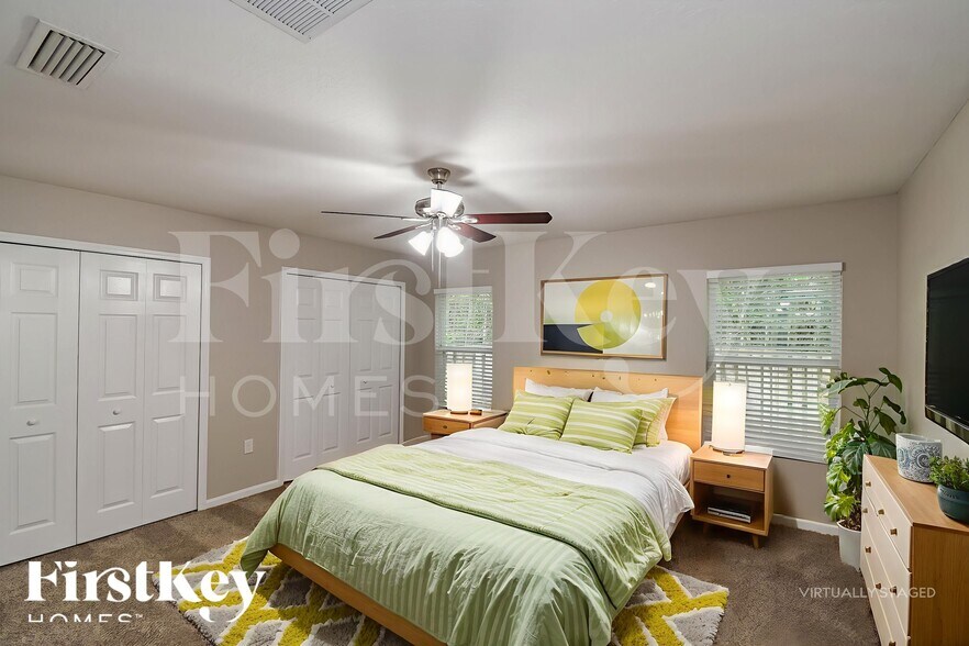 Building Photo - 12178 Alexandra Dr