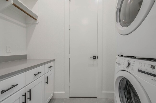 Building Photo - Brand new 4/4.5 Townhome in The Urban Avai...