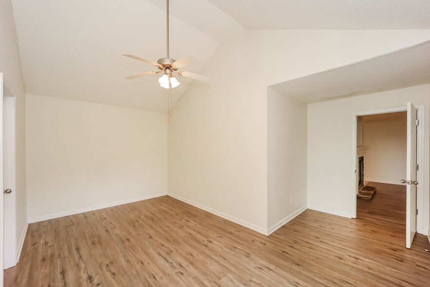 Building Photo - 40 Belltree Cir