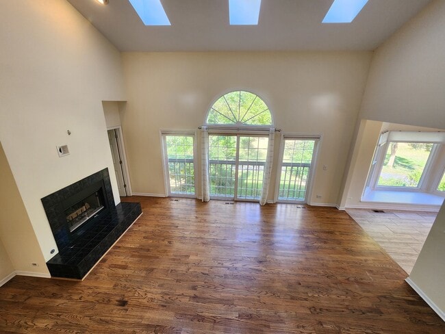 Building Photo - 3220 Indian Creek Dr