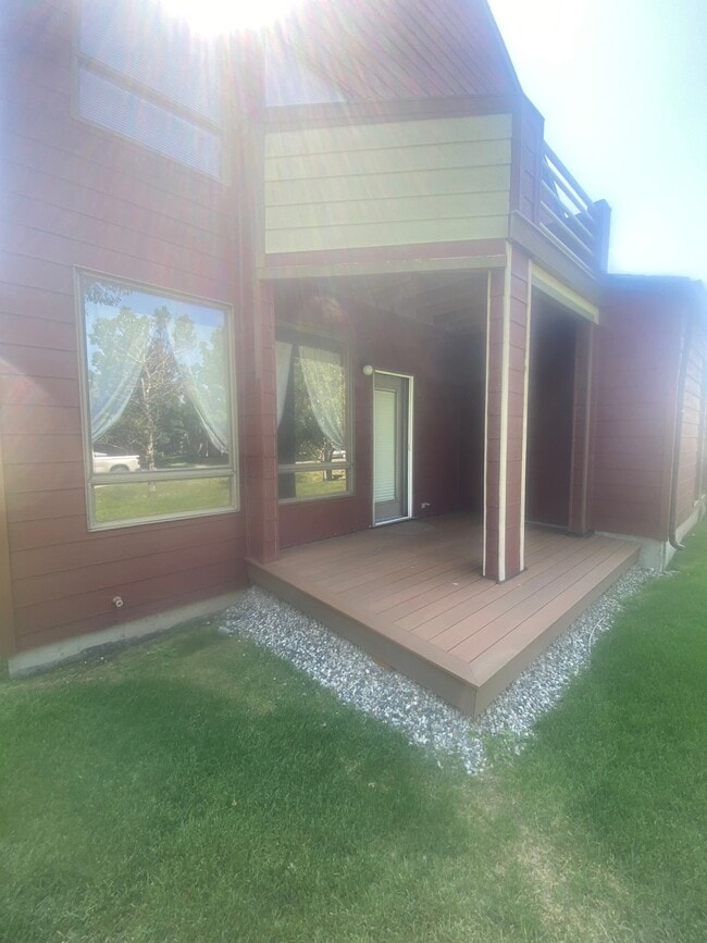 Rear Portch - 102 Hoffman Dr