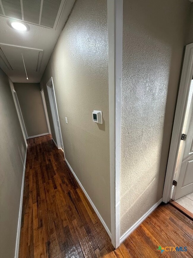 Building Photo - 784 Samuels St