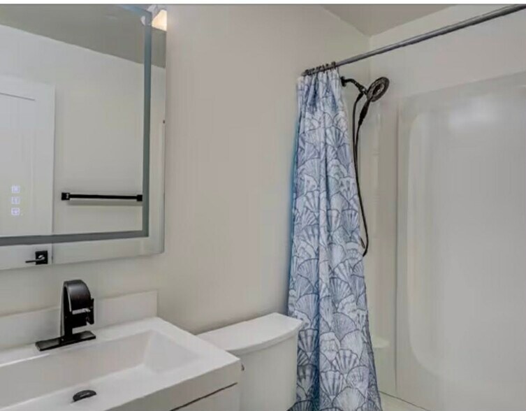 Building Photo - 4080 Sequoia St