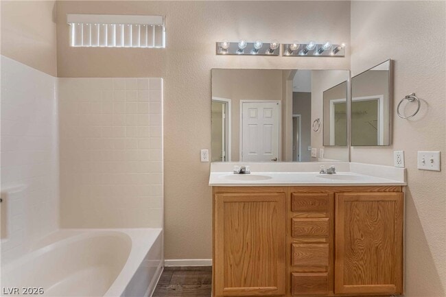 Building Photo - 6409 Stone Dry Ave