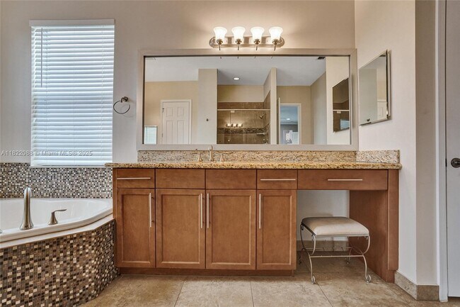 Building Photo - 8959 Cypress Grove Ln