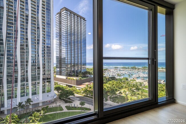 Building Photo - $4600 /1 Bed +DEN / 1 Bath Elevated Island Living at The Park at Ward Village