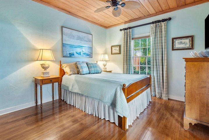 Building Photo - 521 N Swinton Ave