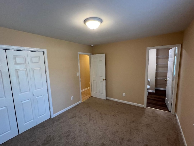 Building Photo - 4525 Greenfield Dr