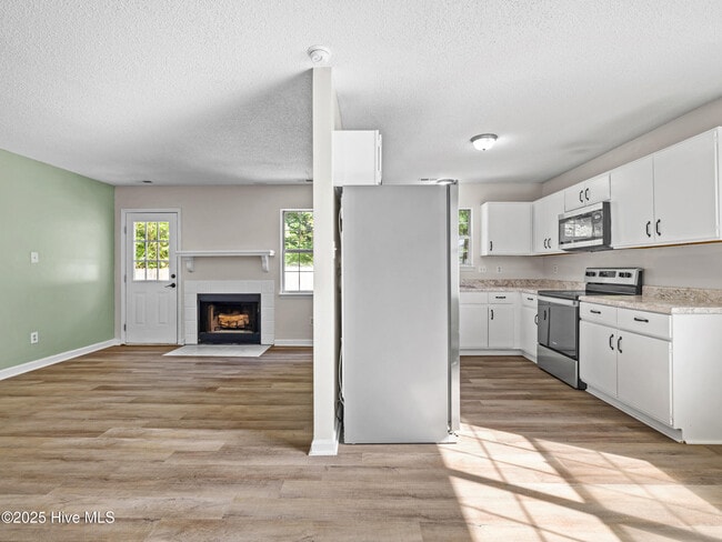 Building Photo - 3002 E Windgate Ct