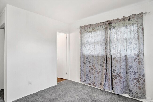 Building Photo - 51 Adkinson Dr