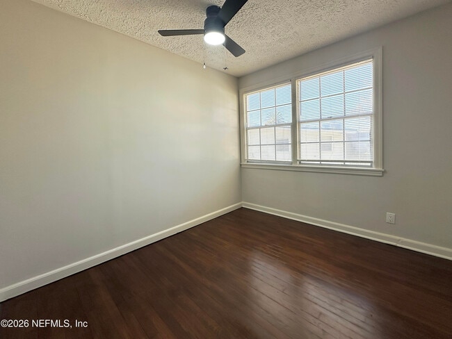 Building Photo - 1239 Glen Laura Rd