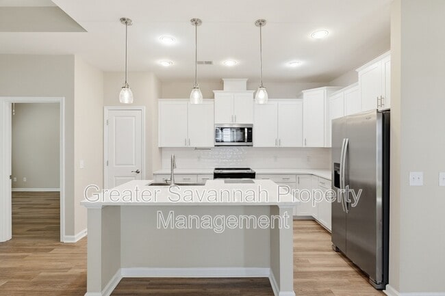 Building Photo - 130 Danbury Ct