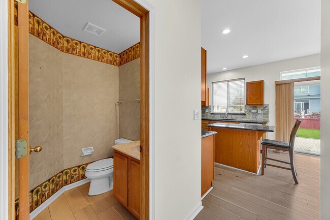 Building Photo - 1998 Conway Ln