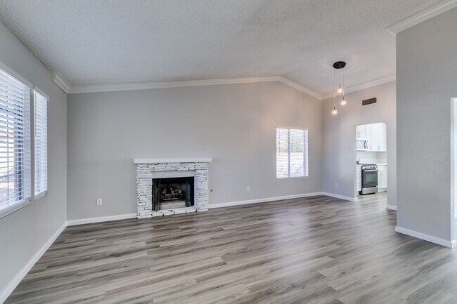 Building Photo - 8392 Gresham Dr