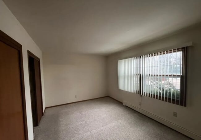 Building Photo - Chapel Drive Apartments