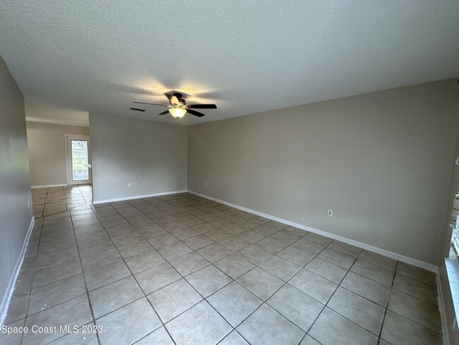 Building Photo - 4305 Fay Blvd