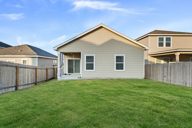 Building Photo - 5234 Winding Strm