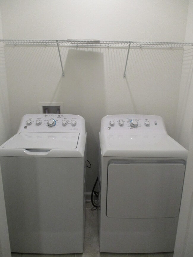 Building Photo - 3 Bedroom, 2.5 Bath, Recently Constructed Town Home in Sawgrass Plantation! Priced to Rent!