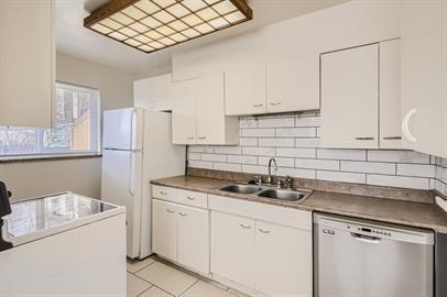 Building Photo - Historic charmer with mature trees and fenced yard