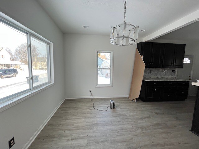 Building Photo - 934 W Garfield Ave