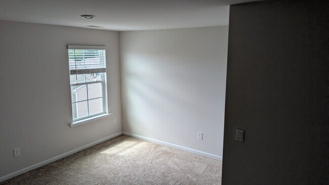 Building Photo - 3599 Village Springs Dr