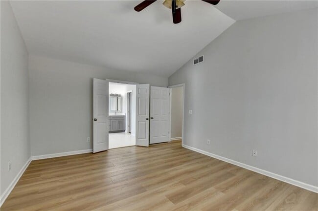Building Photo - 340 Waddington Trail