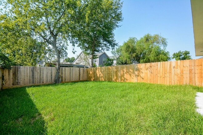 Building Photo - 4358 Clover St