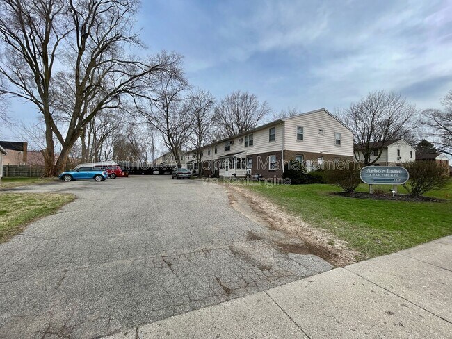 Building Photo - 2227 29th St SW