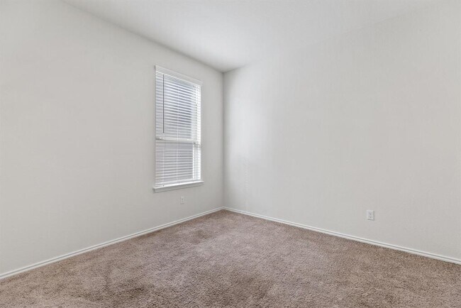 Building Photo - 905 Duskywing Wy