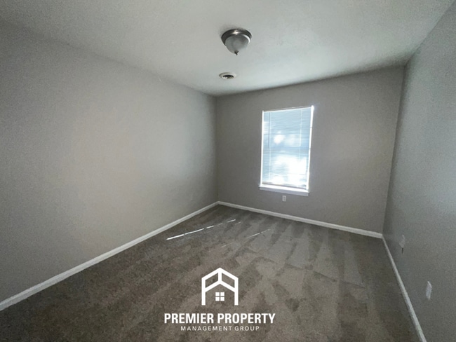 Building Photo - 3373 Elk Point Dr