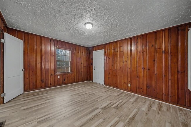 Building Photo - 725 Matilda Pl NW