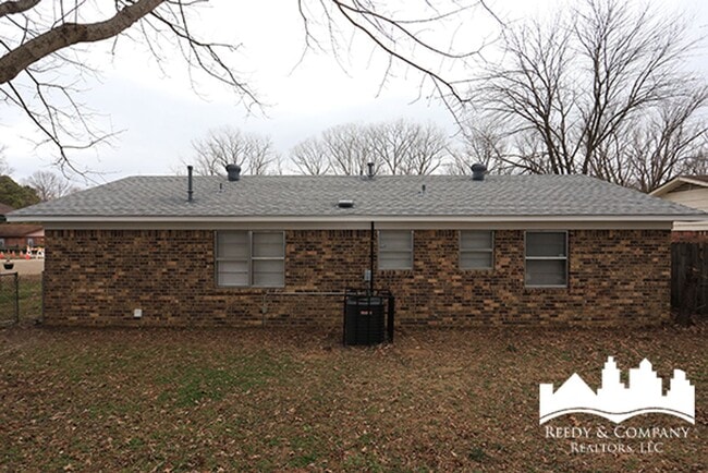 Building Photo - 5387 Cornstalk Cove