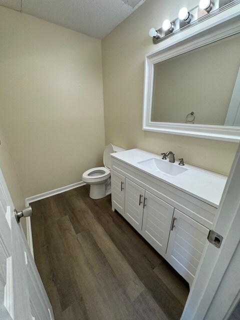 Building Photo - 1230 Pleasant Valley Rd