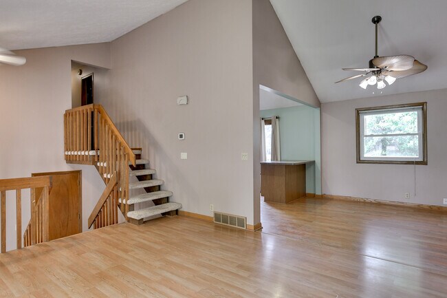 Building Photo - 2219 N 127th Cir