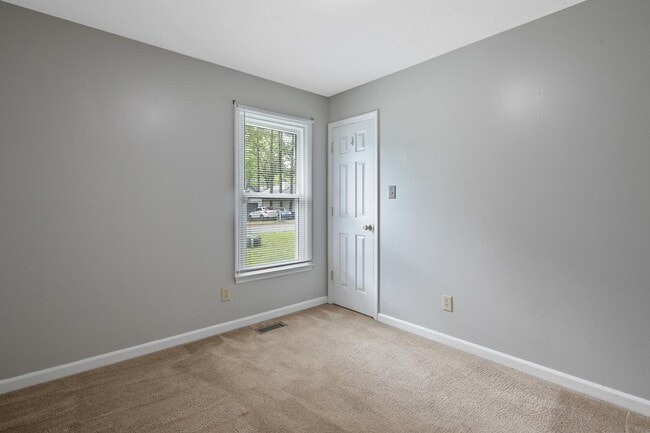Building Photo - 3970 Loufield Dr