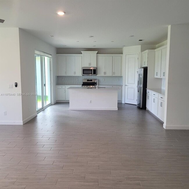 Building Photo - 1200 Sterling Pine Pl