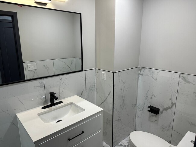 Building Photo - 3564 Ruth St