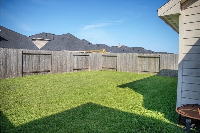 Building Photo - 5135 Misty Ln