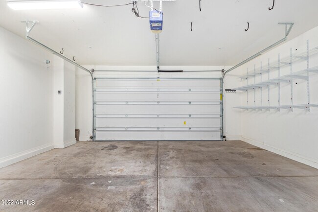 Building Photo - 2948 N Evergreen St