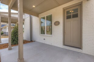 Building Photo - 321 W Commercial St