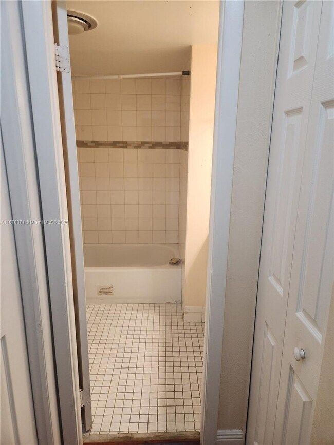 Building Photo - 8401 SW 107th Ave