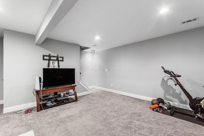 Building Photo - 6930 Avery Rd