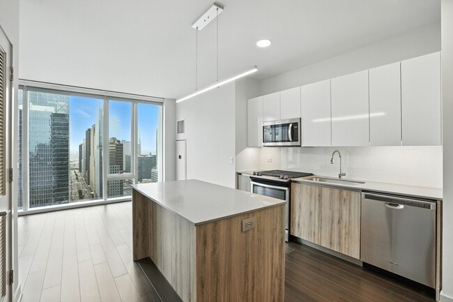 Building Photo - 323 W Wolf Point Plaza