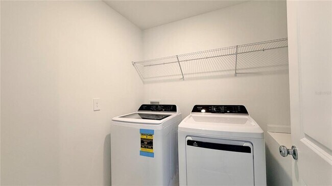 Building Photo - 1558 Loxley Trl