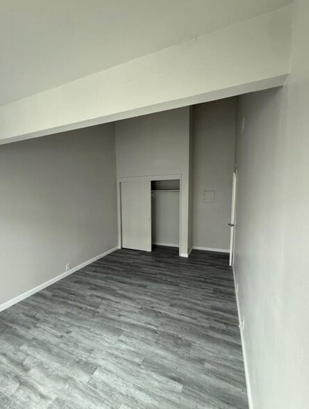 Building Photo - 34051 Silver Lantern St