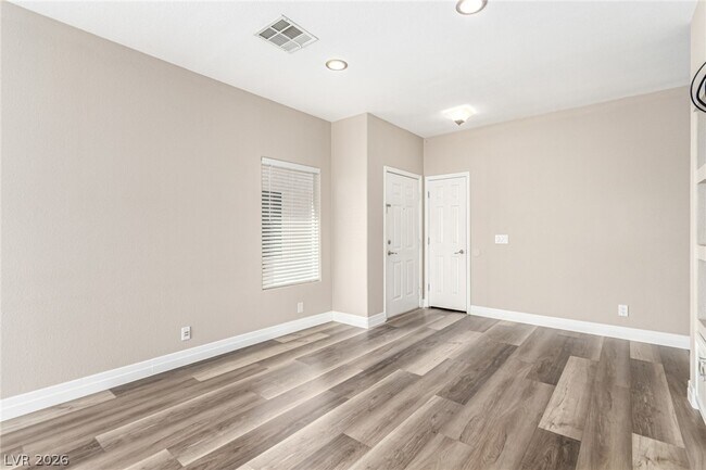Building Photo - 5856 Golden Wing St