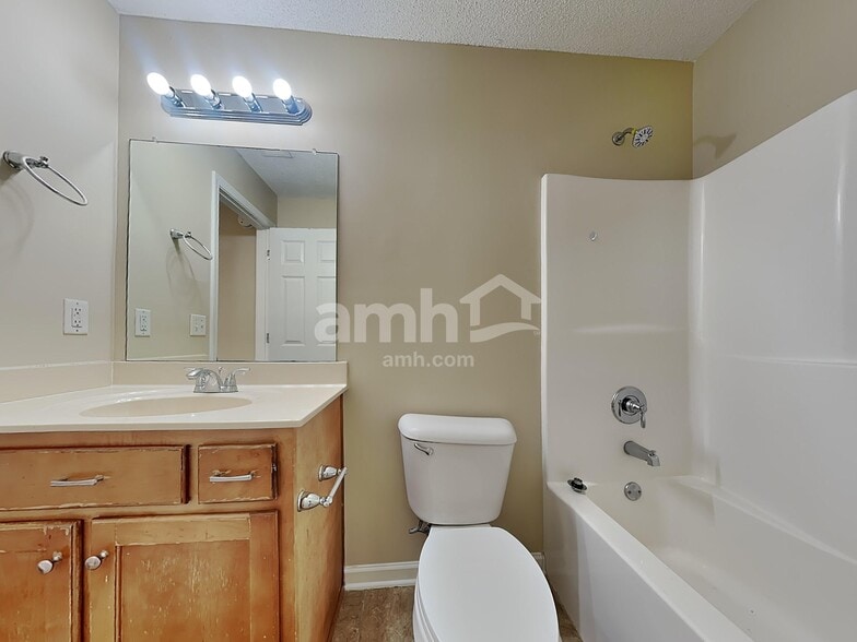 Building Photo - 5961 Appian Way Cv