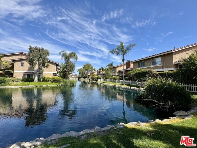 Building Photo - 7756 Sailboat Cir