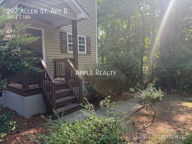 Building Photo - 202 Allen St