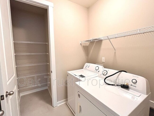Building Photo - 117 Summer Tanager Dr